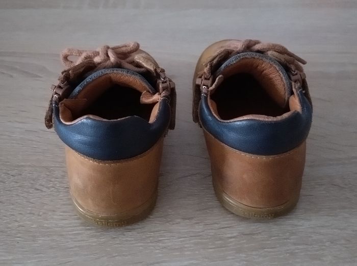 Chaussure 24 - photo numéro 4