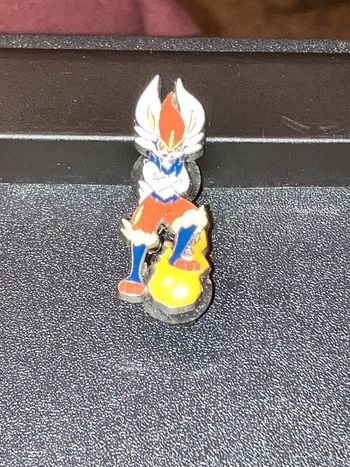 Pin's Pokémon TCG Pyrobut Cinderace
