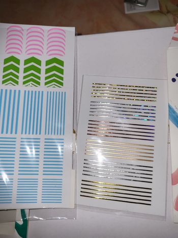 Lot de 4 planches pour nail art .neuf