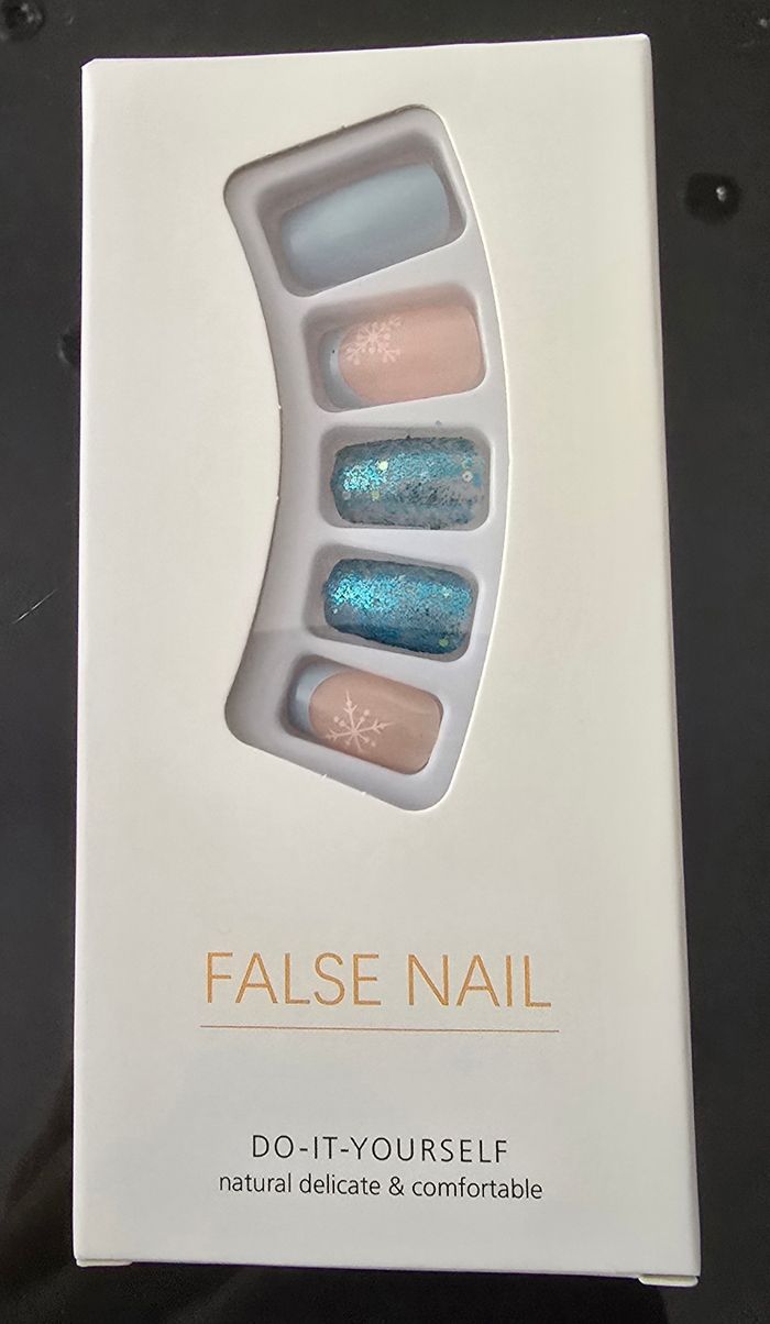 Faux ongles