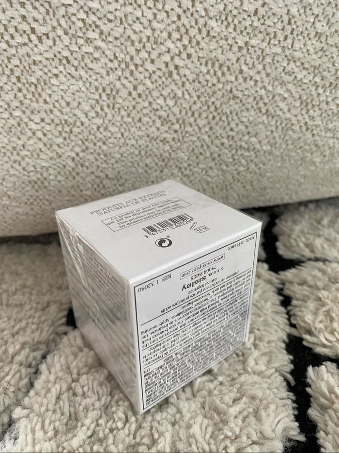 Crème Sisley - photo numéro 6