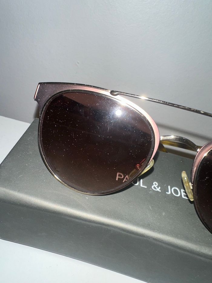 Lunette de soleil - photo numéro 4