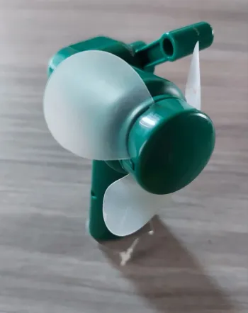 Mini ventilateur manuelle