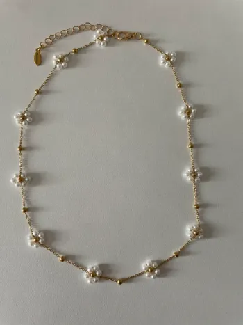 Collier fin doré MaxMara à fleurs en perles artificielles