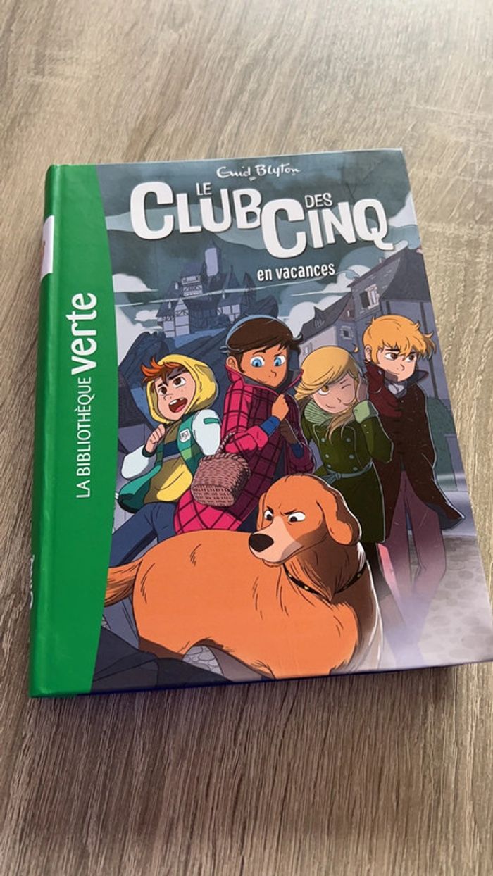 Le club des cinq en vacances