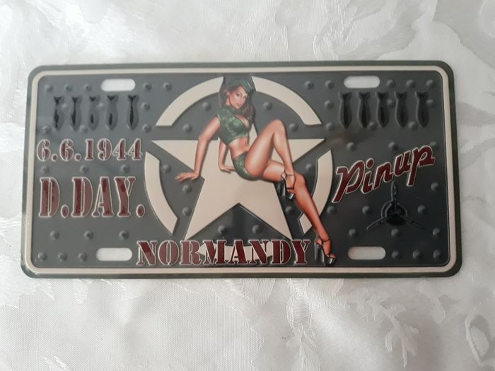 Faby27800 Plaque postale Pin Up Air Force D. Day Normandie - photo numéro 2