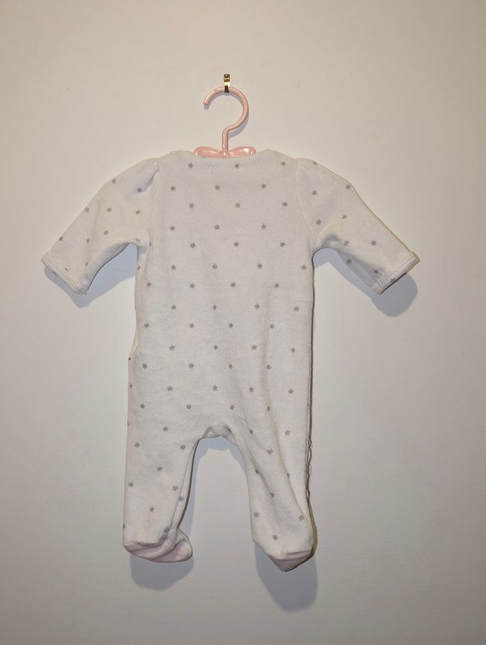 Pyjamas 1 mois - photo numéro 2
