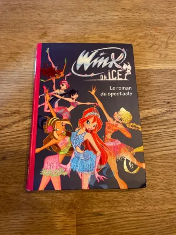 Livre La bibliothèque Rose Winx on Ice Le roman du spectacle