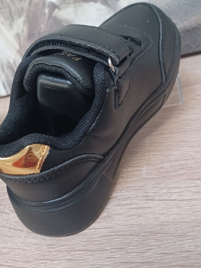 Baskets fille T 25.5 - photo numéro 5