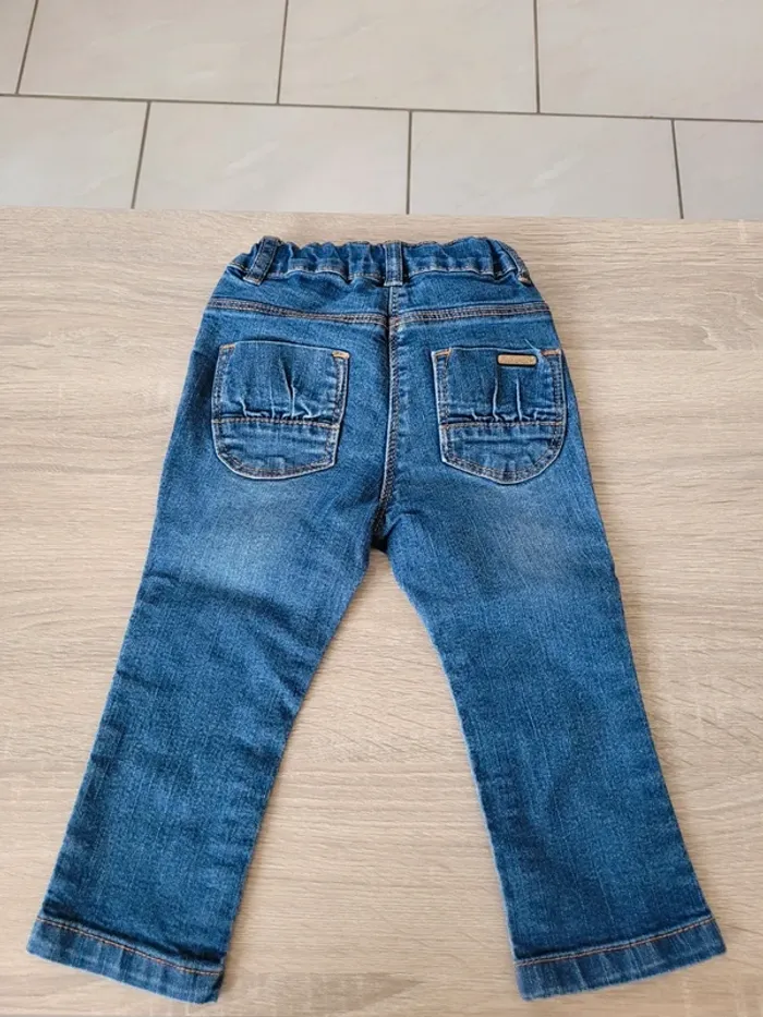 Lot de 3 pantalons fille en 18 mois - photo numéro 3