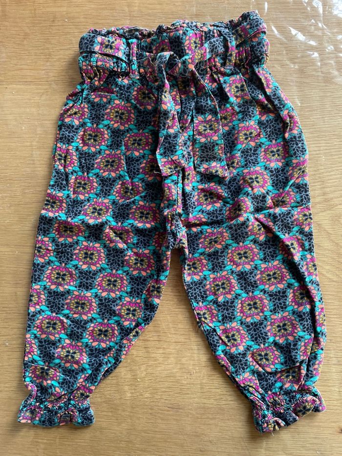 3 pantalons fille 2 ans - photo numéro 2