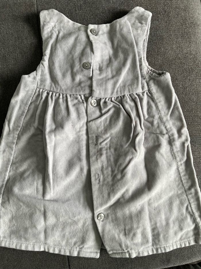 Robe sans manche velours 3 mois - photo numéro 2