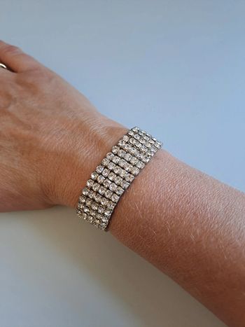 Bracelet large élastique strass et métal