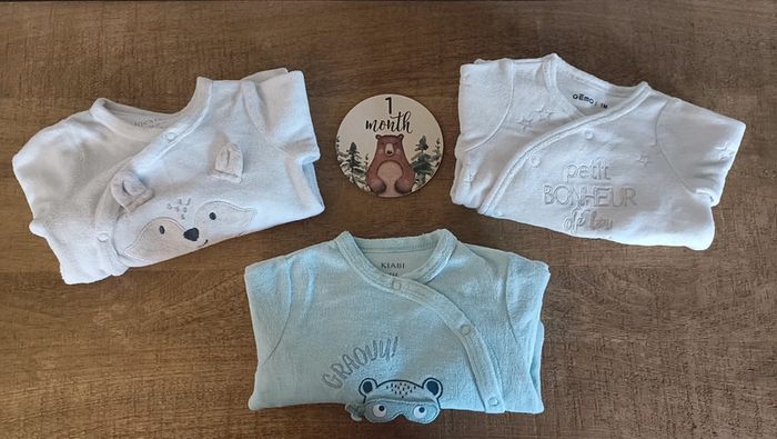 Lot 3 pyjamas