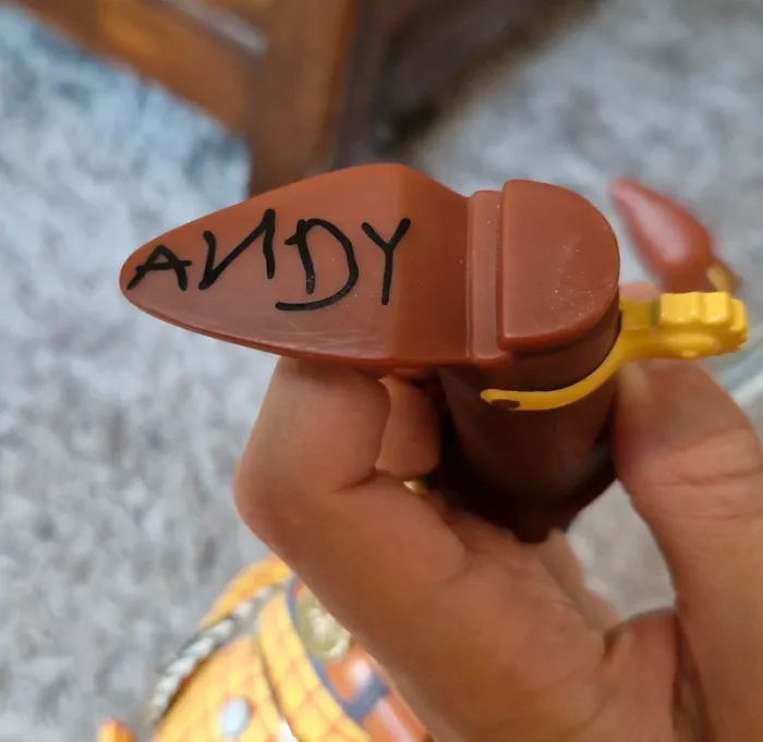 Figurine Officielle Walt Disney Pixar Toy Story Woody de 40 CM - photo numéro 3