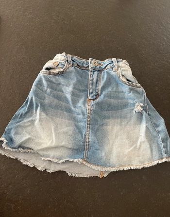 Jupe en jeans 9ans Zara
