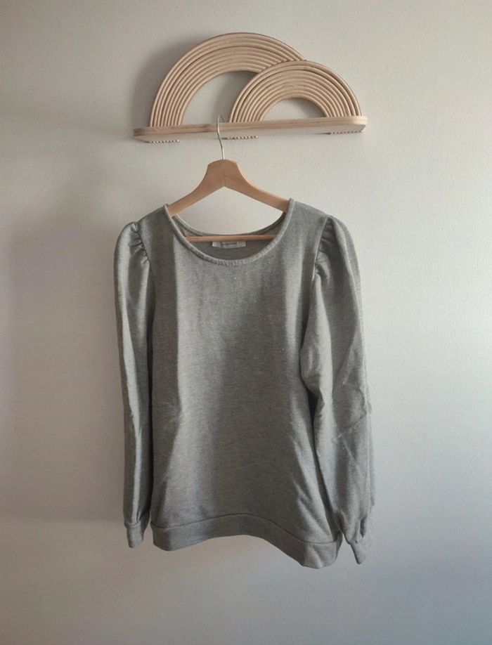 Pull gris