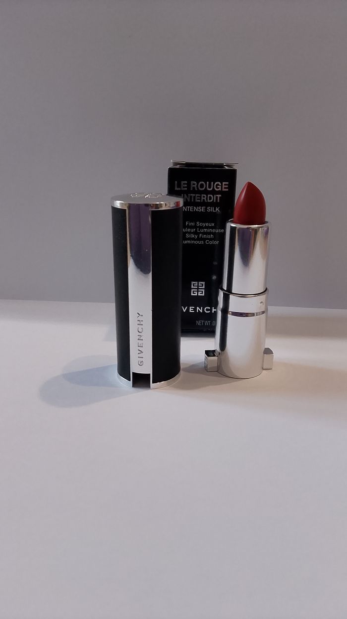 Ensemble Rouge à lèvres et mascara Givenchy - photo numéro 3