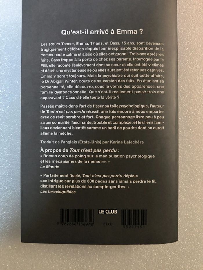 Emma dans la nuit - photo numéro 2