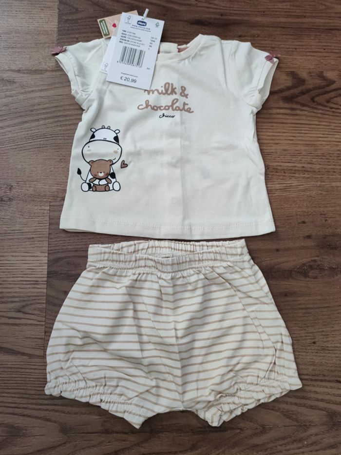 Ensemble fille chicco neuf