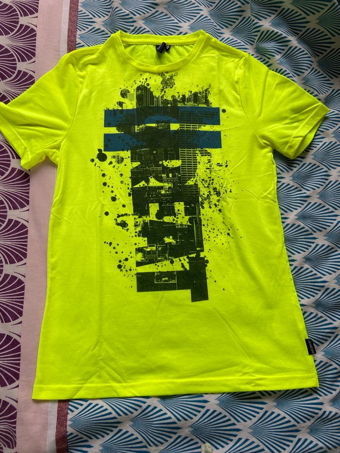 T-shirt enfant jaune fluo neuf