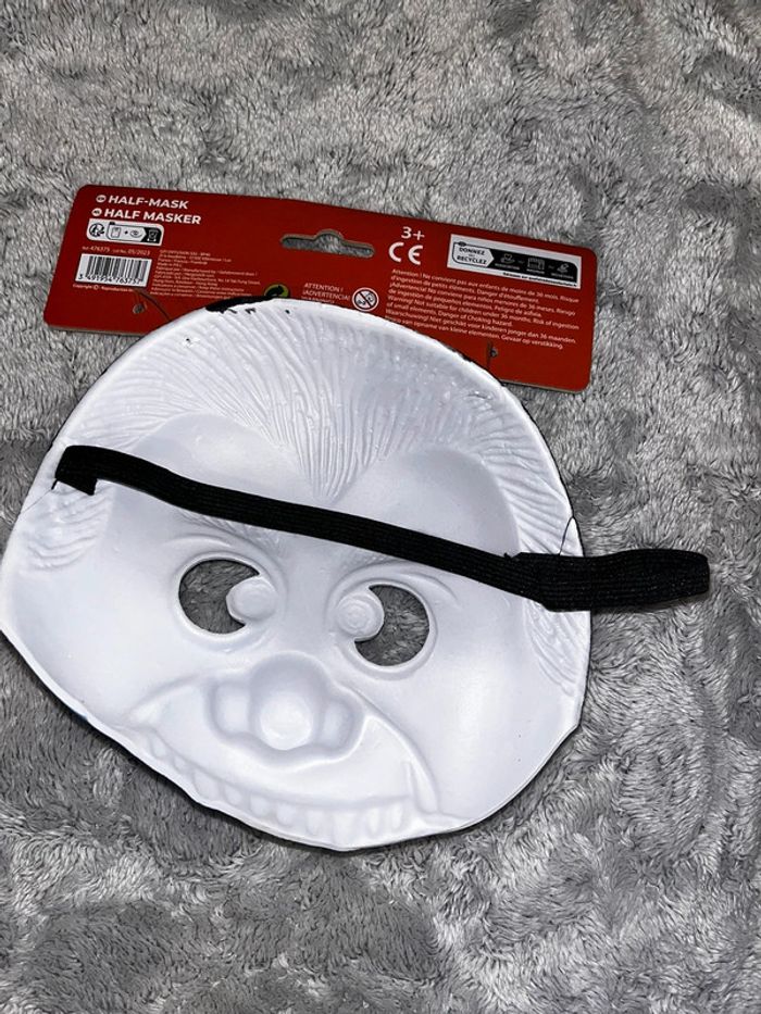 Masque Halloween neuf - photo numéro 2