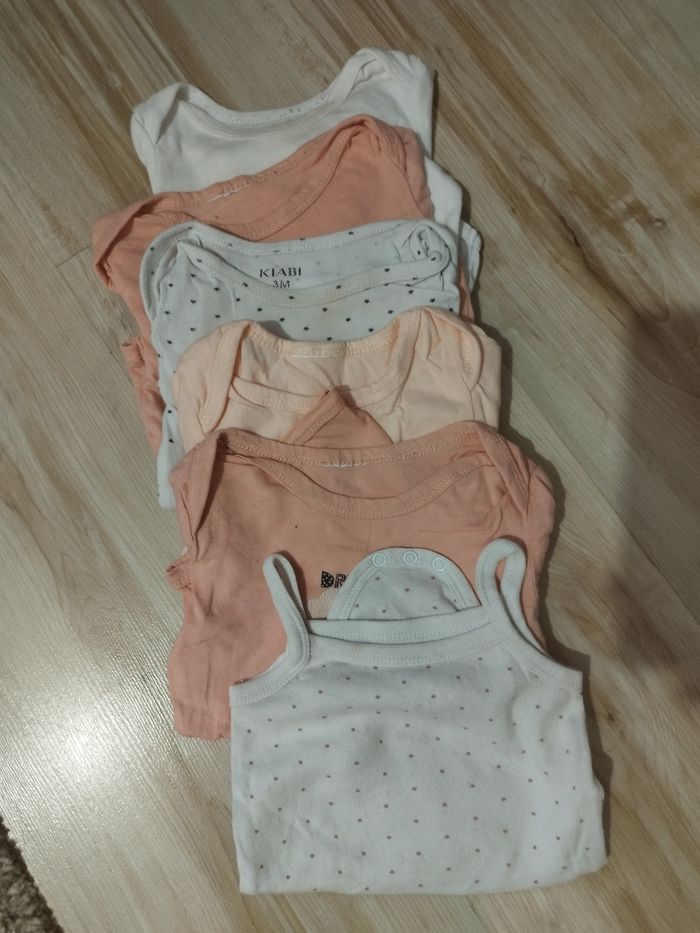 Vêtements fille 3 mois - photo numéro 10