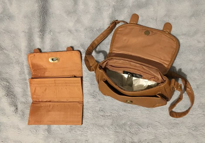 Petit sac camel avec son porte feuille - photo numéro 2