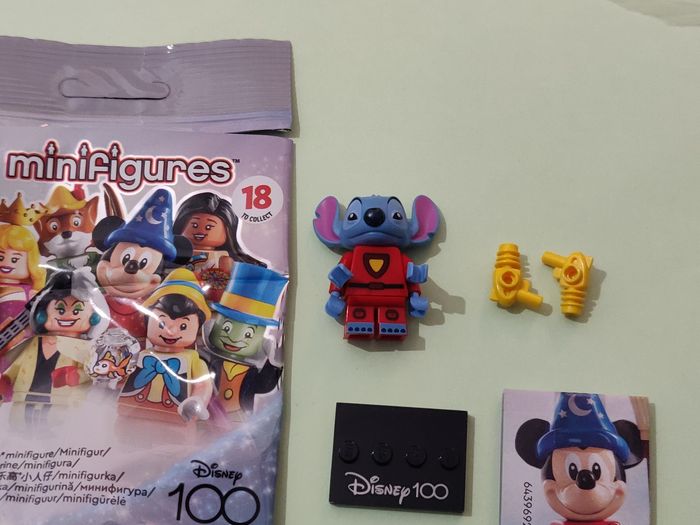 Minifig Lego Stitch 626 - Disney 100 ans - Parfait État - avec sachet - Lego Original
