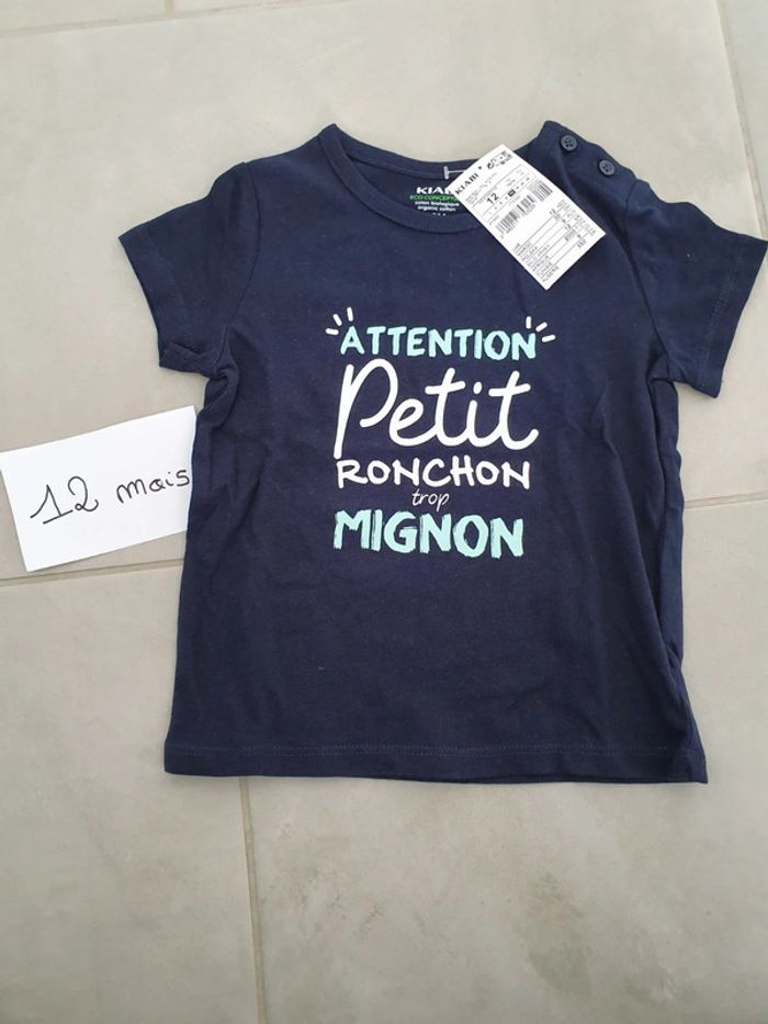 T-shirt 12 mois 1 an neuf.