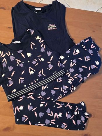 Neufs (non portés) 🏷🤩😍ensemble de sport 10 ans fille 🤩😍🏷