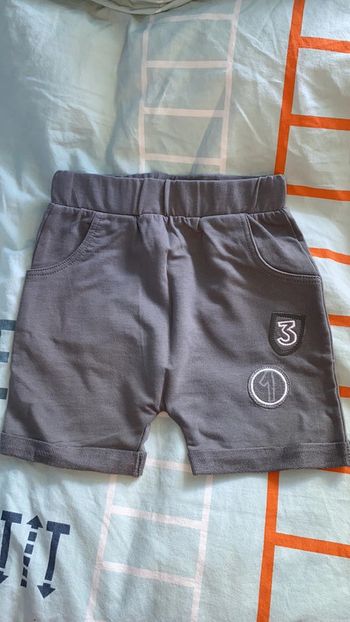 Short baggy orchestra