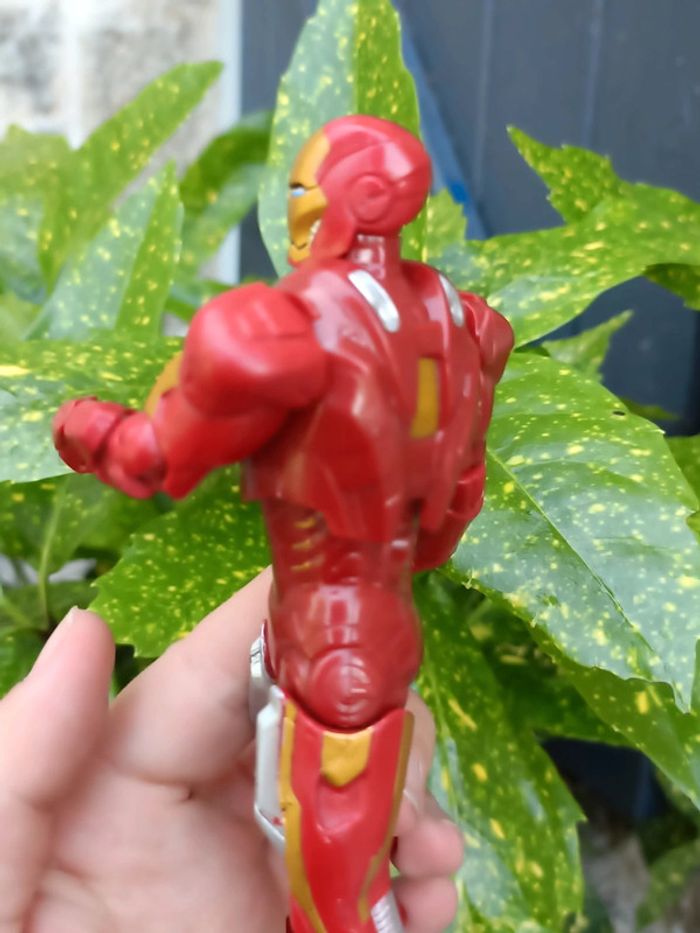 Figurine Iron man Marvel The Avengers Mighty Battlers Repulsor Battling - photo numéro 6