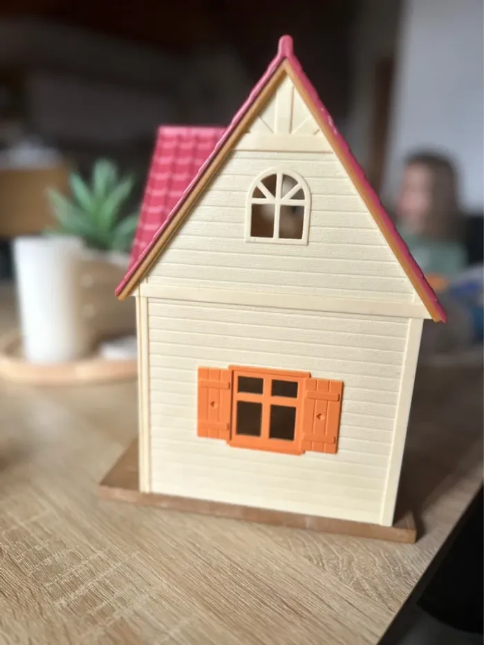 Maison Sylvanian Families – Très bon état – Sans accessoires – Il manque l’étage - photo numéro 3