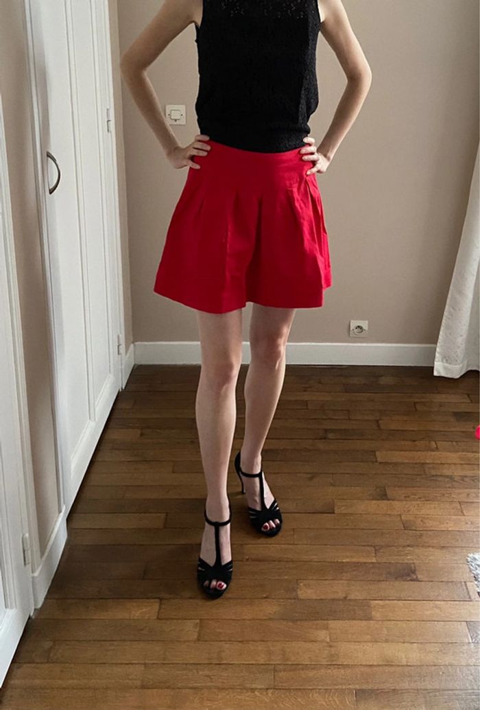Jupe rouge camaïeu