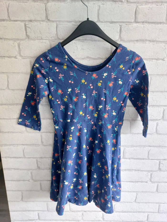 Robe Old Navy taille 8 ans (M) - photo numéro 2