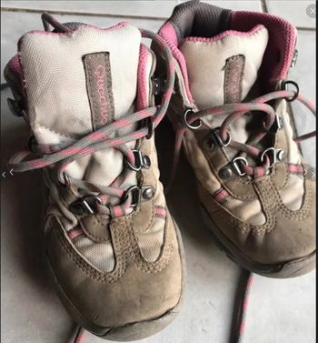 Chaussures de randonnée fille taille 28
