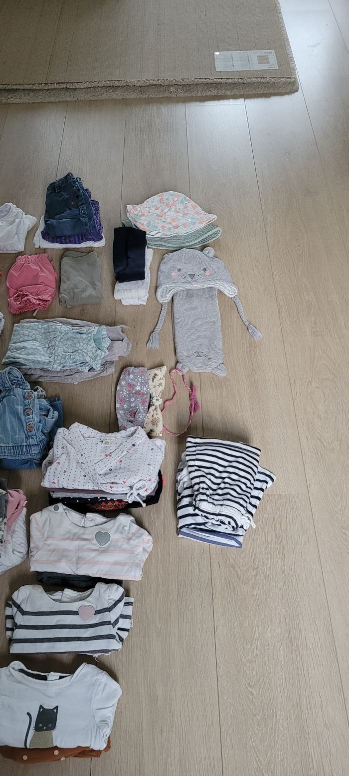 Lot vêtements fille 0 à 3mois. née mi avril - photo numéro 4