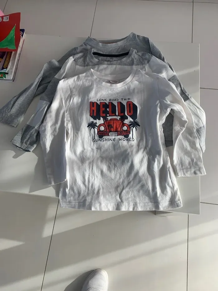 Lot 3 tee-shirts manches longues