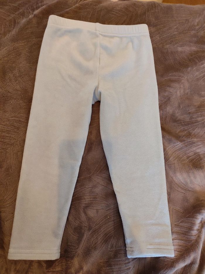 Pyjama 2 pièces Primark hiver 2/3 ans - photo numéro 6