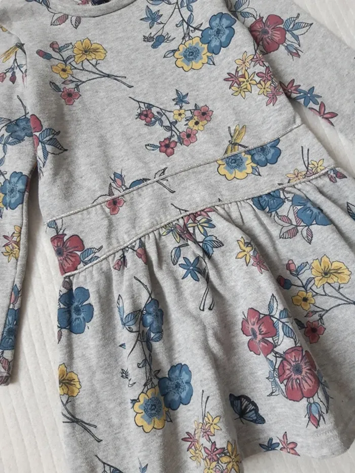 Robe manches longues fleurs Kiabi 6 ans - photo numéro 3