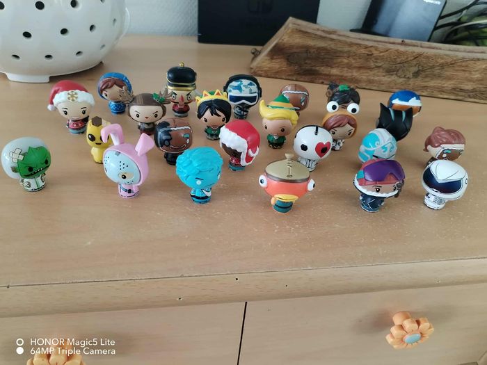 Lot 24 Personnages du calendrier de l'aven Fortnite - photo numéro 2