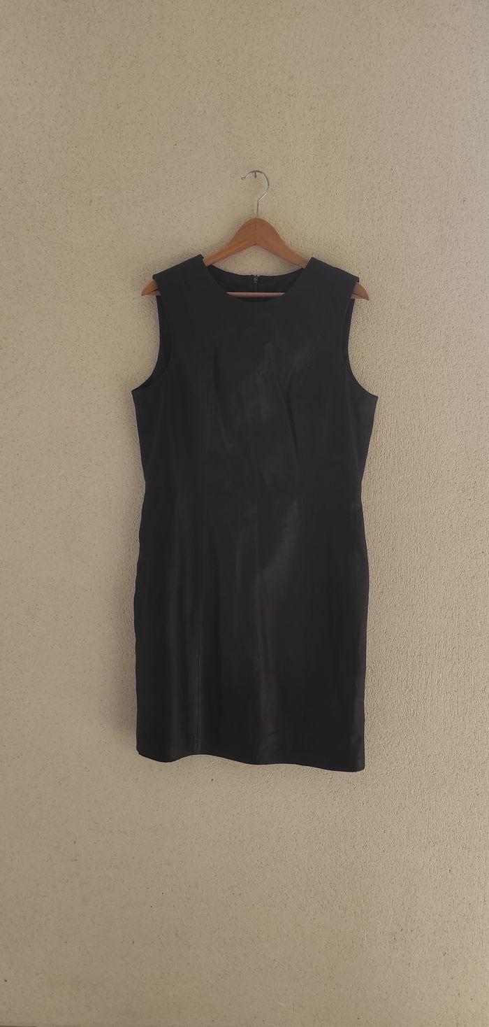 Robe trois trous coupe princesse Atelier R en cuir véritable