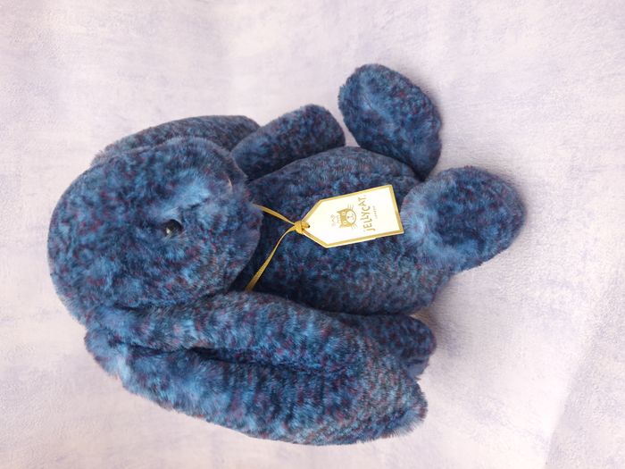 Peluche Jellycat lapin timide bashful Hopscone Luxe Bunny jellycat (Moyen) - photo numéro 7