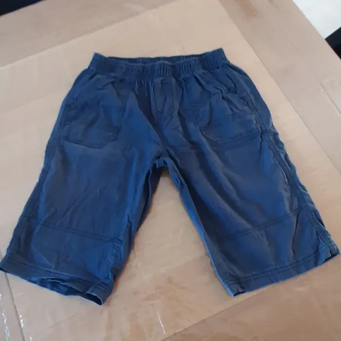 Short bermuda taille 12 ans