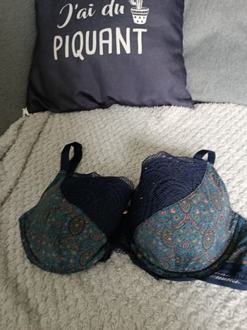 Soutien gorge bleu  avec imprimé100E