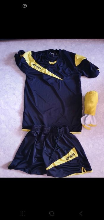 Ensemble de football eldera