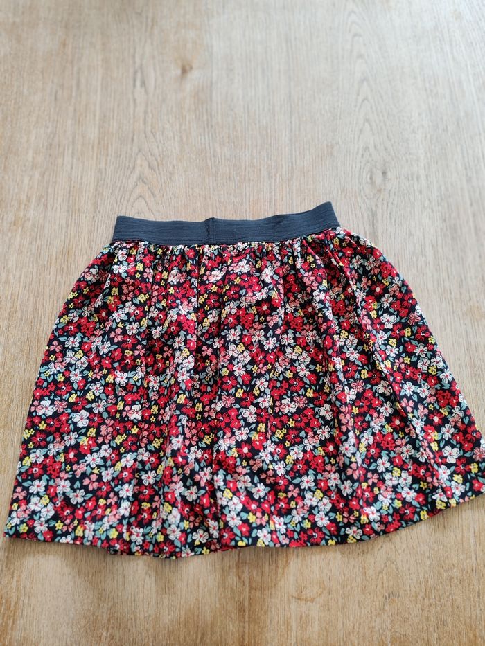 Jupe fleurie - photo numéro 2