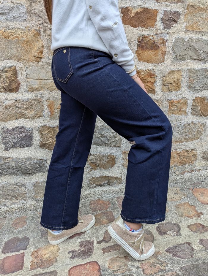 Jean large Québec bleu foncé brut
Taille 36 - photo numéro 3