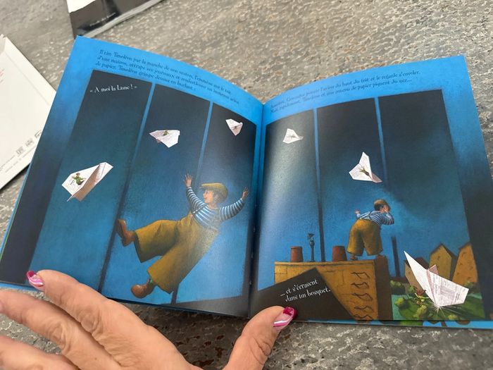 Livre cache-lune - photo numéro 3